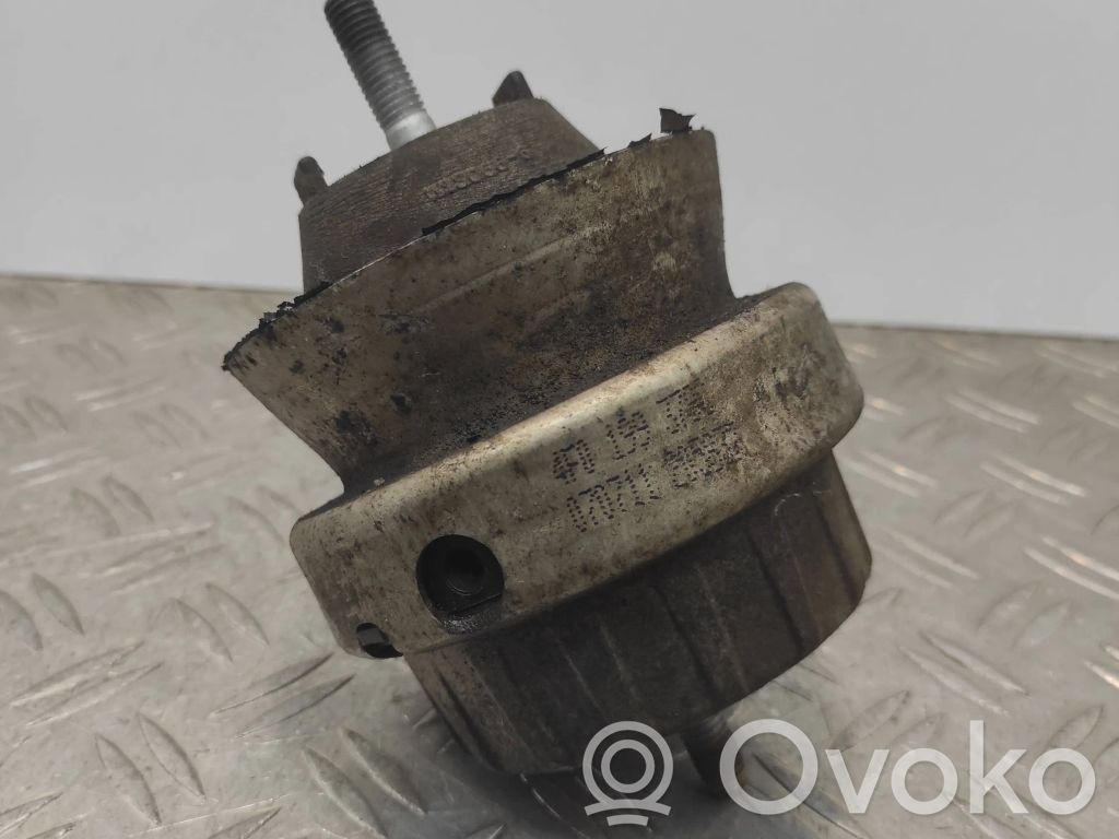 Audi A6 S6 C6 4F Engine mount bracket 