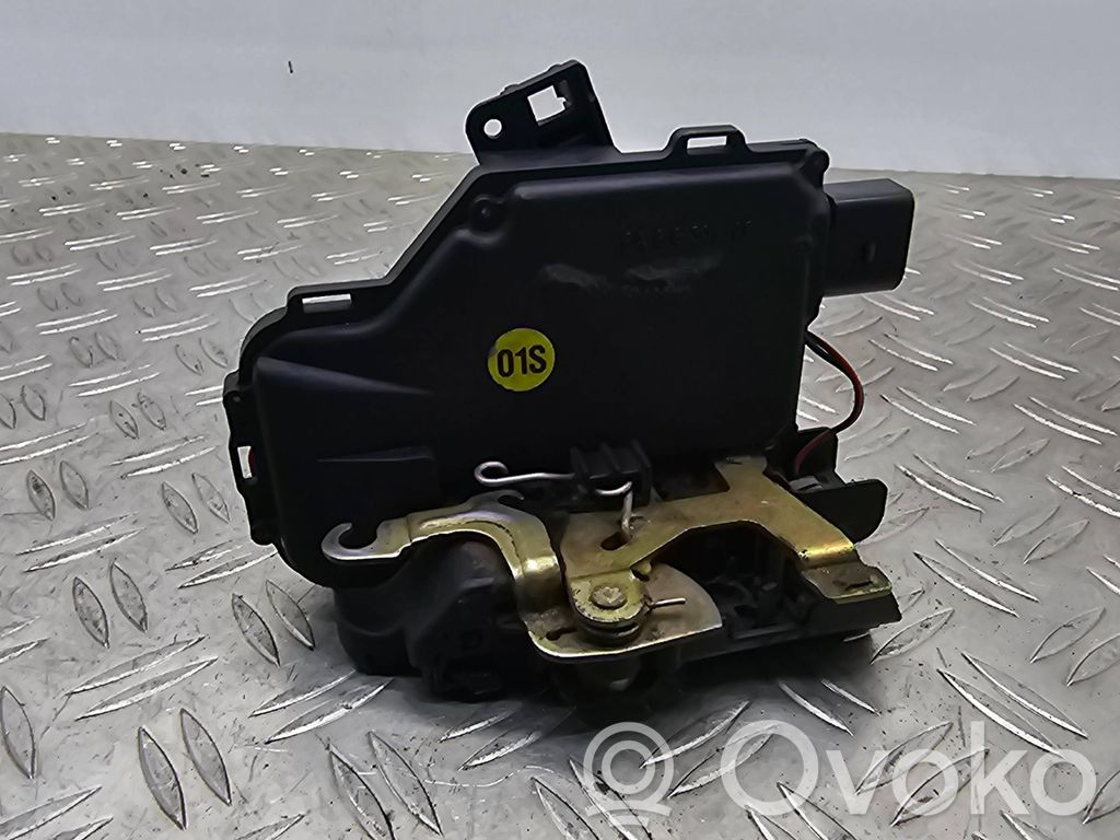Audi A2 Zamek drzwi tylnych 