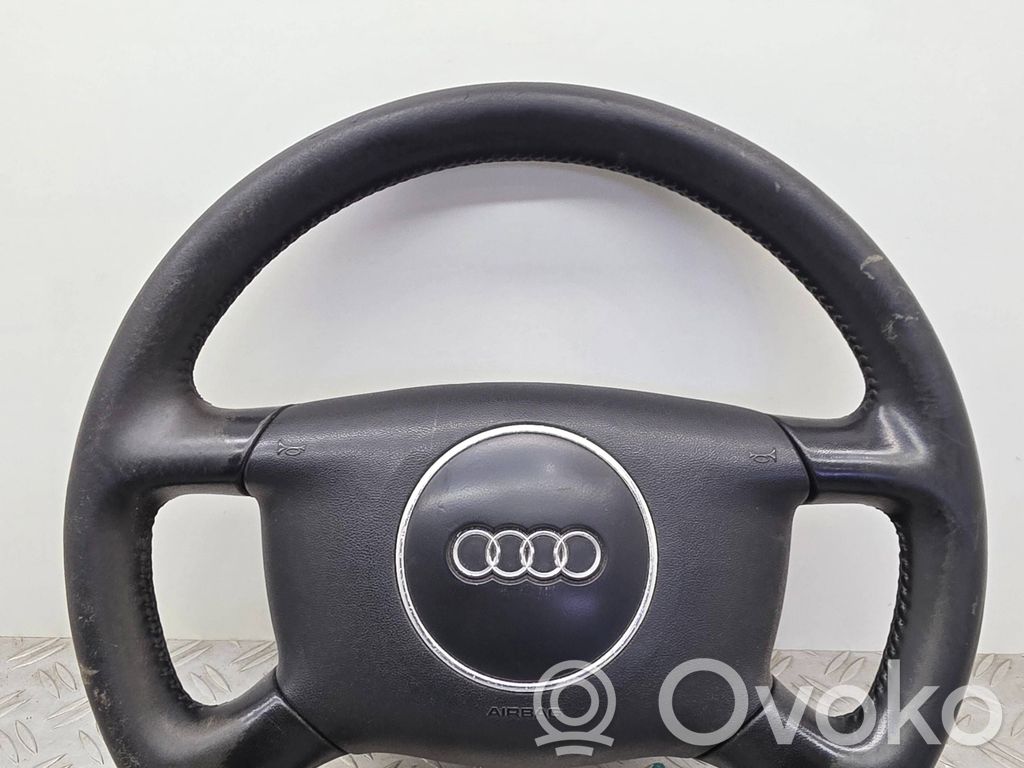 Audi A4 S4 B6 8E 8H Ohjauspyörä 