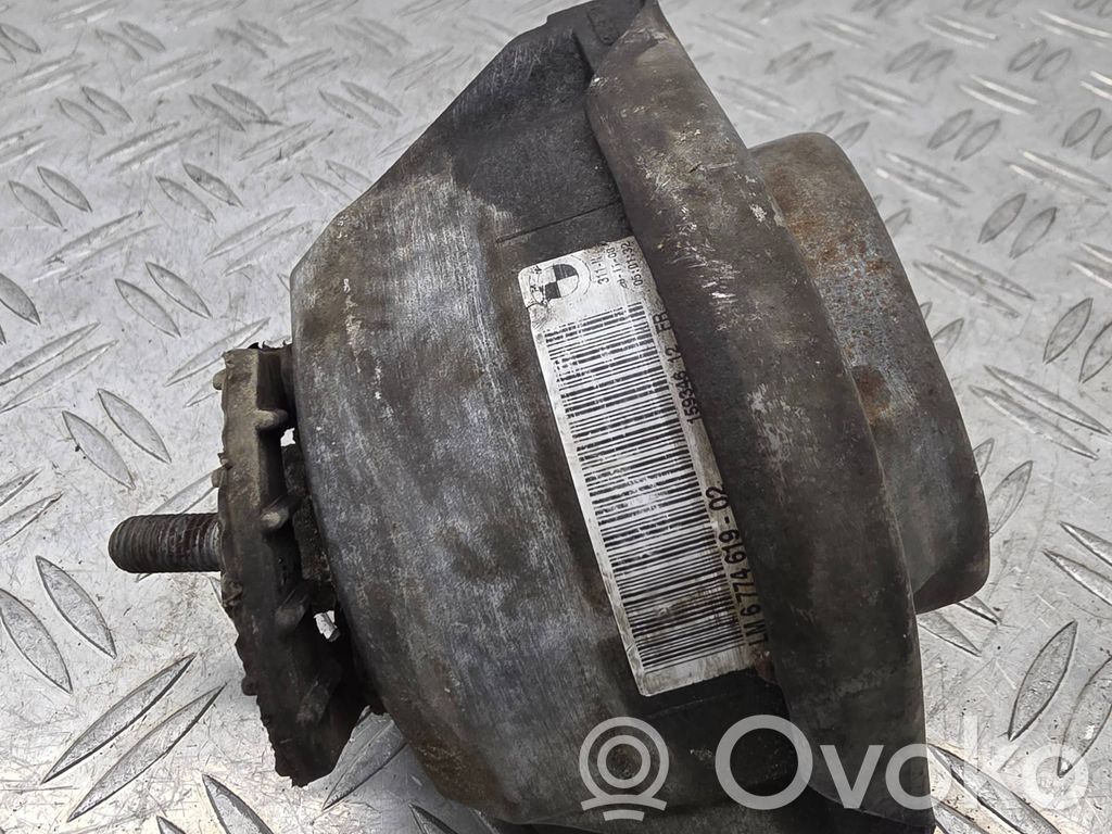 BMW 5 E60 E61 Engine mount bracket 
