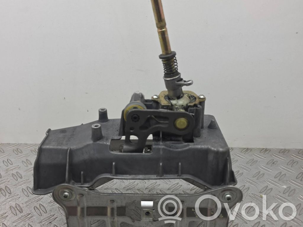 Audi A2 Gear shifter/selector 