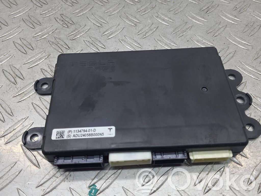 Tesla Model X Suspension control unit/module 