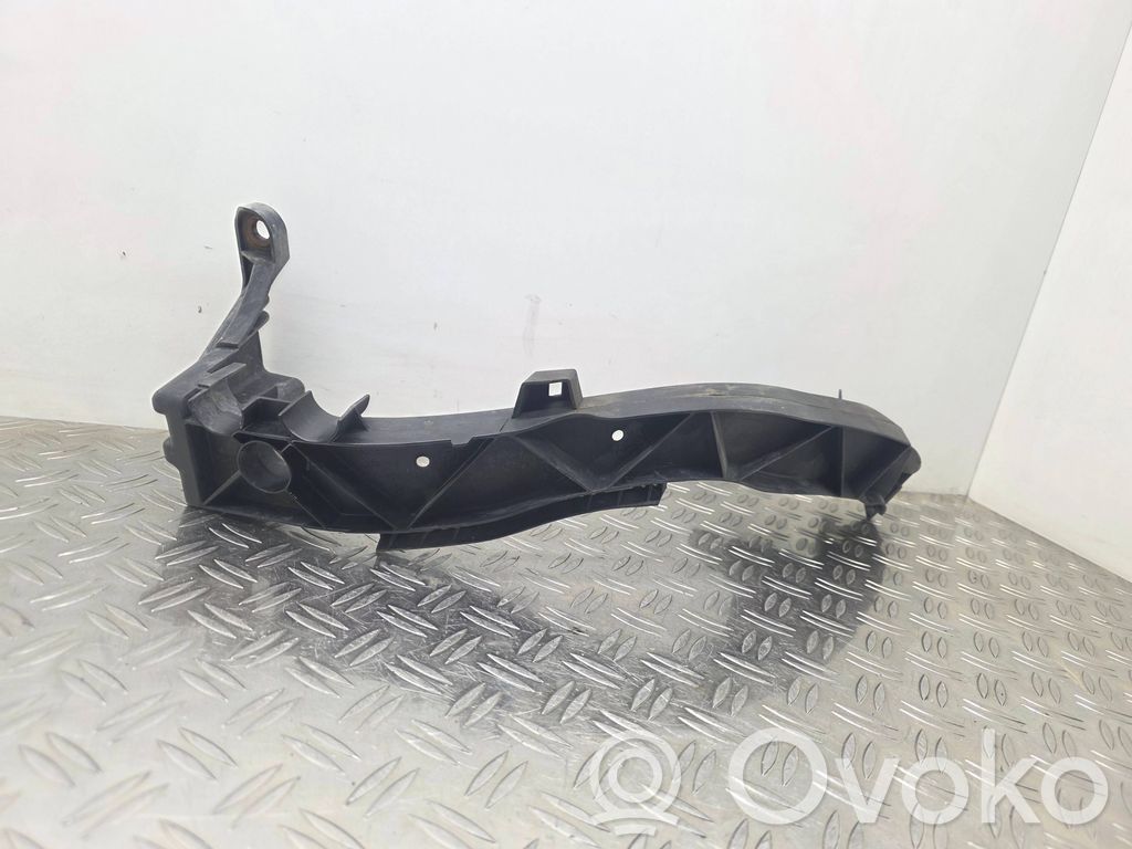 BMW 1 E81 E87 Support phare frontale 