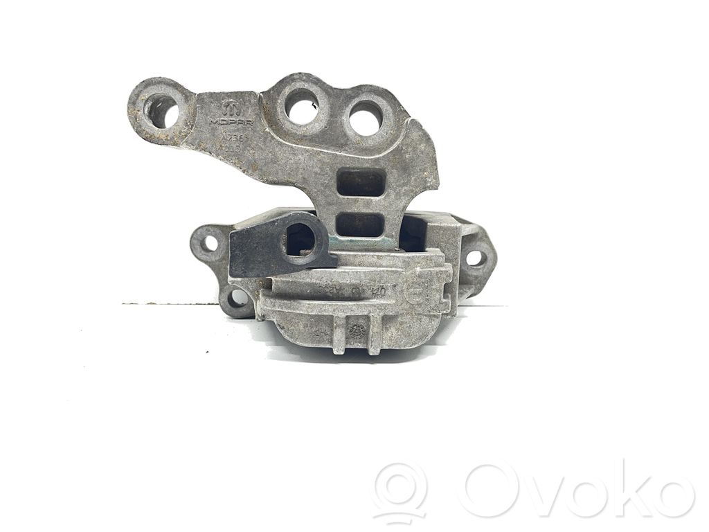 Fiat Tipo Engine mounting bracket 