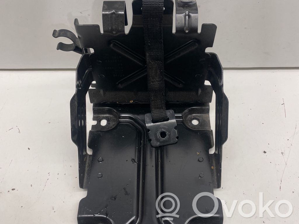 BMW iX1 Battery bracket 