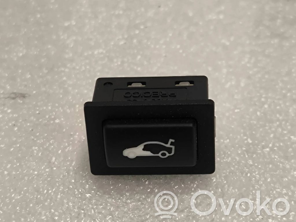 BMW 5 F10 F11 Tailgate opening switch 