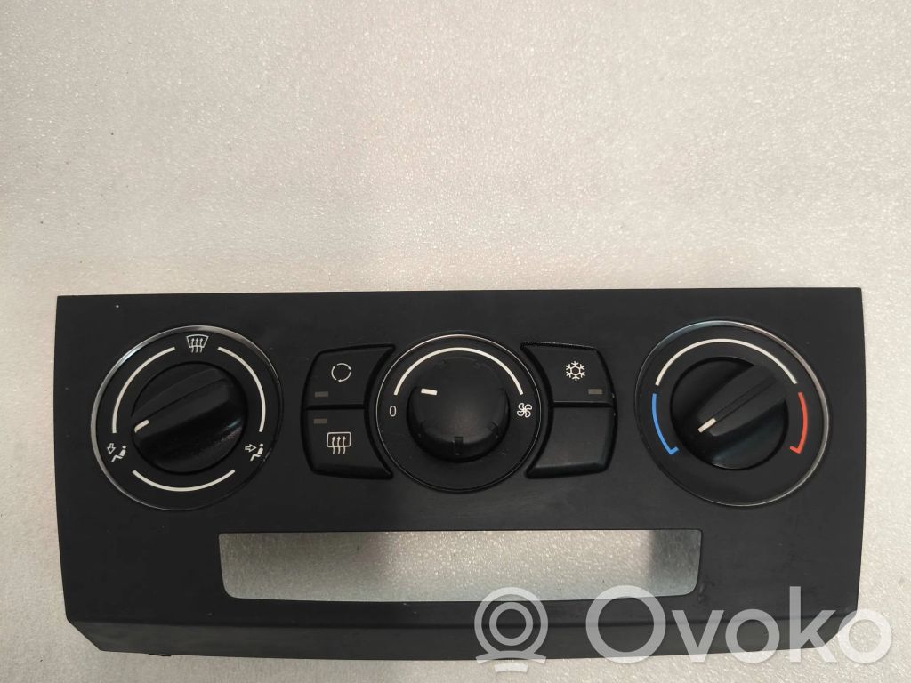 BMW 1 E81 E87 Climate control unit 