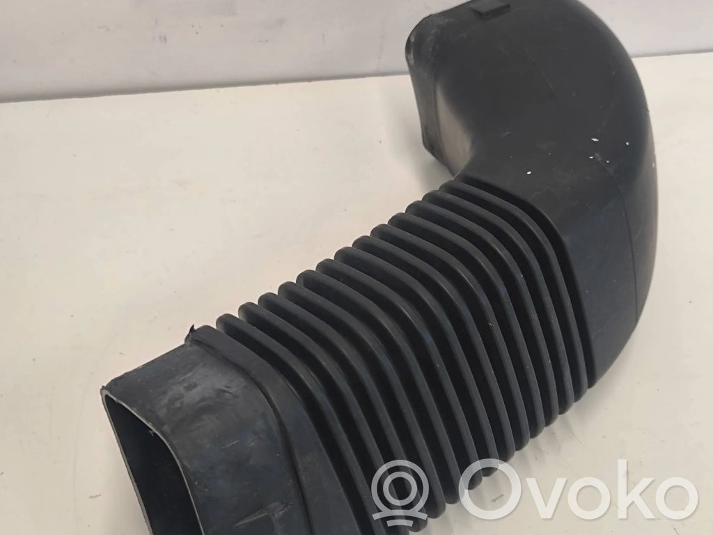 BMW 3 E90 E91 Air intake duct part 