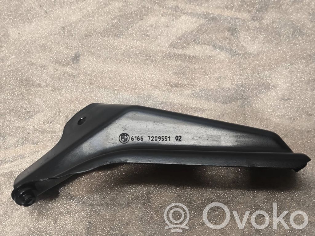 BMW 5 E60 E61 Muu moottoritilan osa 