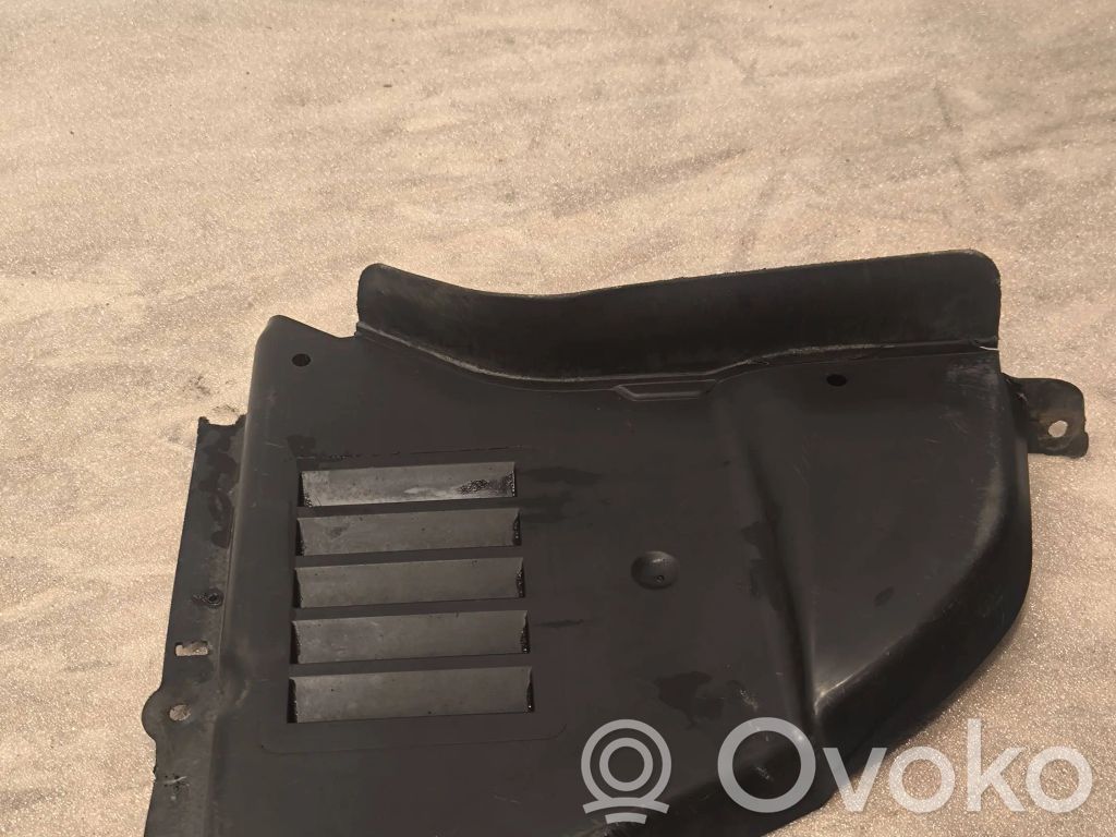 BMW 5 E60 E61 Cita veida apakšas detaļa 