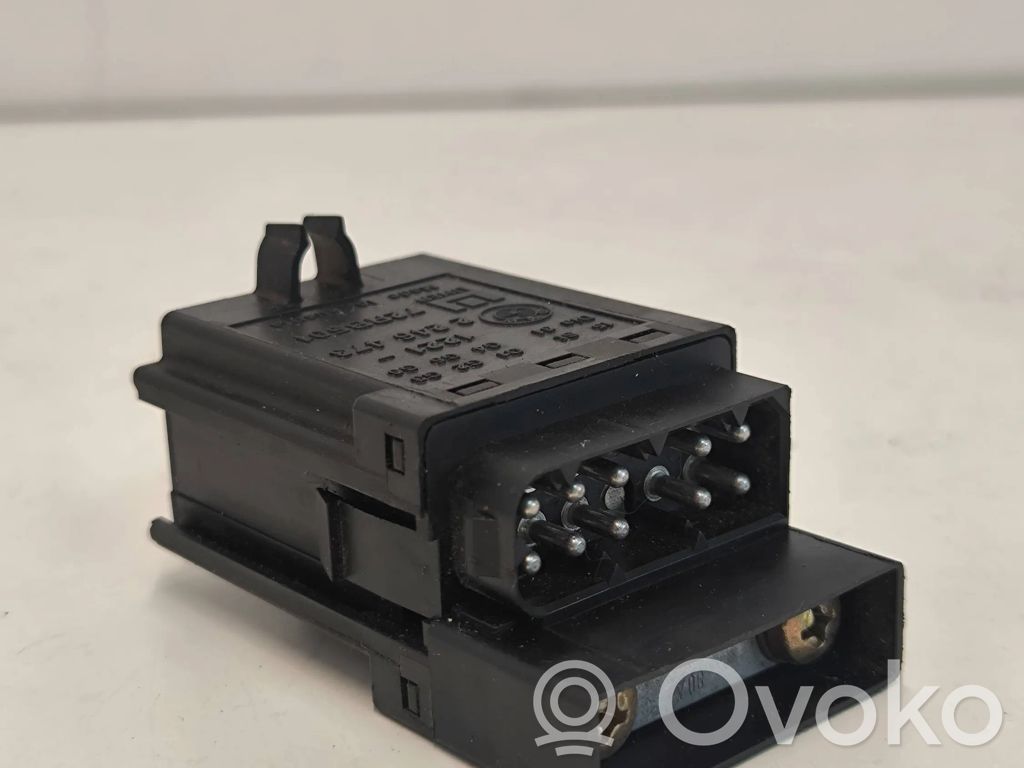 BMW 5 E39 Przekaźnik / Modul układu ogrzewania wstępnego 