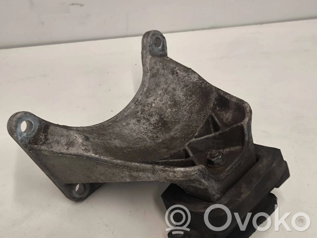 BMW 5 E60 E61 Gearbox mounting bracket 