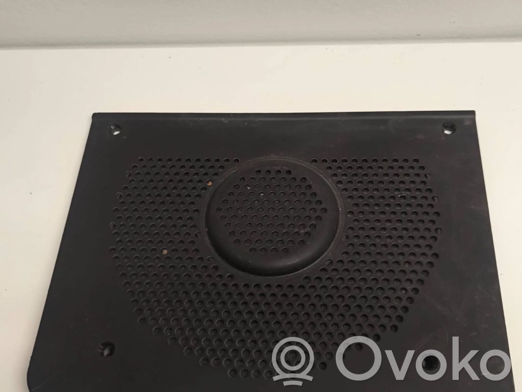 BMW 5 E60 E61 Cache enceinte centrale 