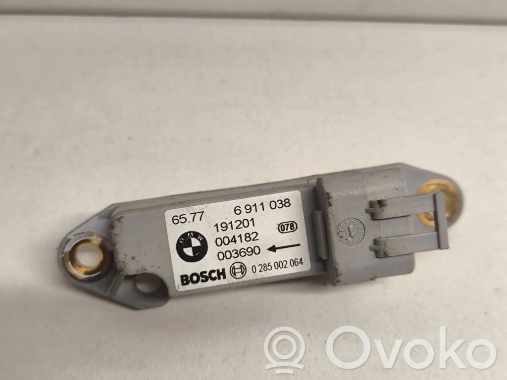 Czujnik uderzenia Airbag   6911038,191201,0285002064