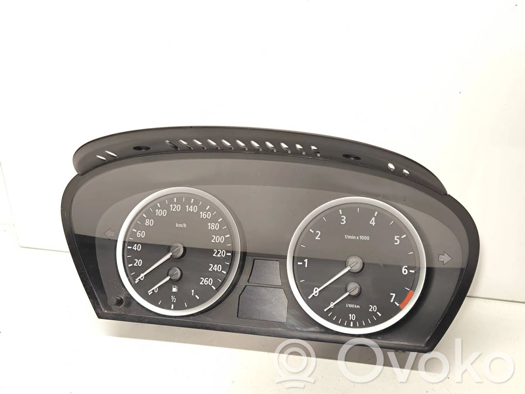 BMW 5 E60 E61 Speedometer (instrument cluster) 