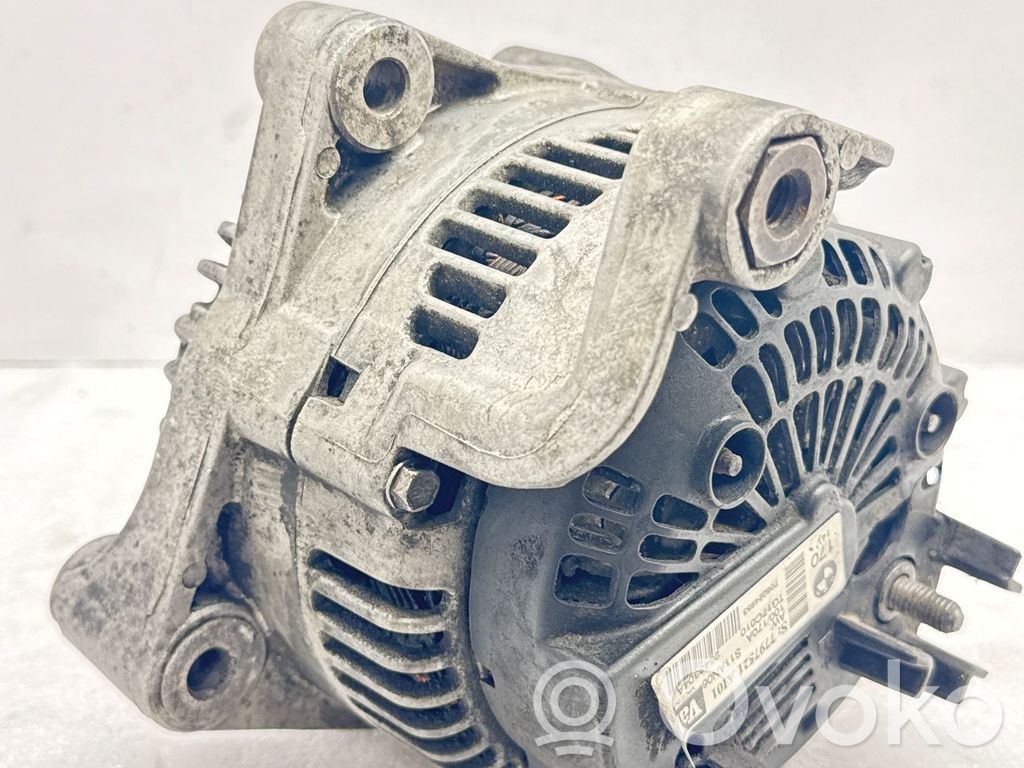 BMW 5 E60 E61 Generator/alternator 