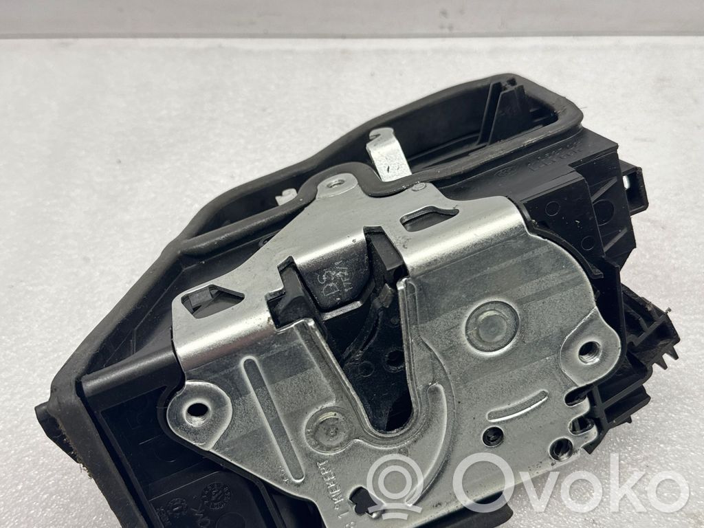 BMW 5 F10 F11 Zamek drzwi przednich 