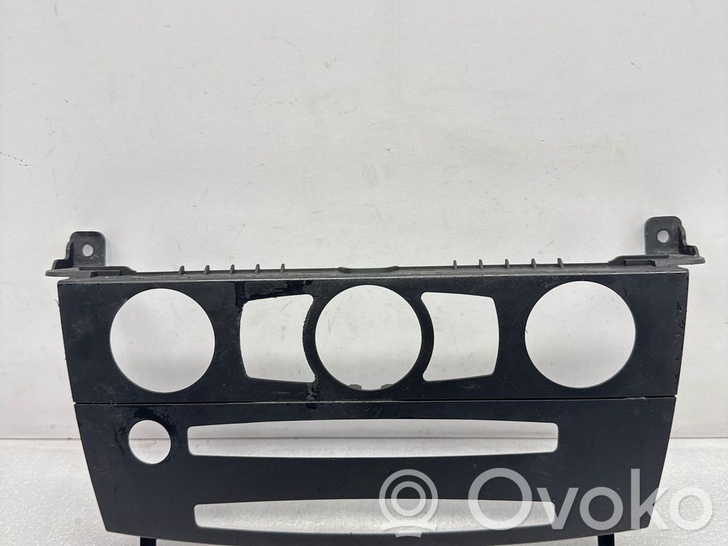 BMW 5 E60 E61 Climate control unit 