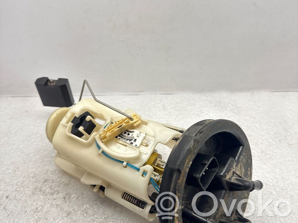 BMW 3 E46 Bomba interna de combustible 