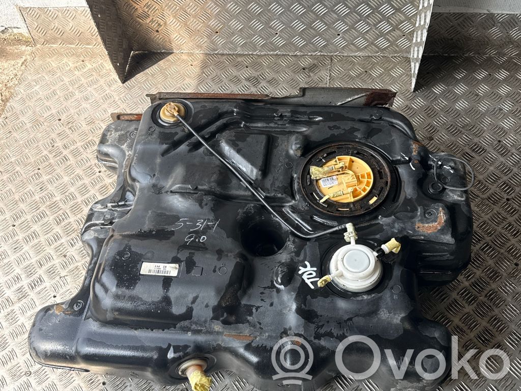 Chrysler Grand Voyager V Zbiornik paliwa 