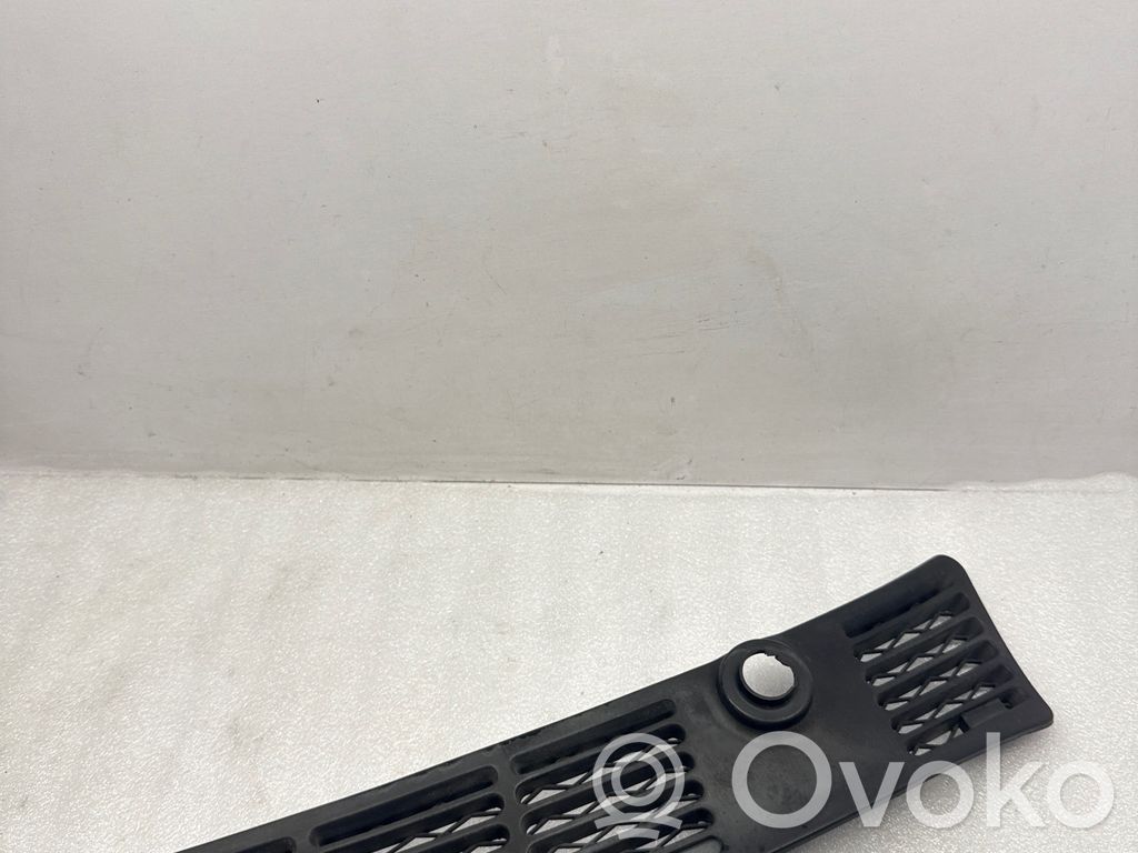 BMW 3 E30 Wiper trim 