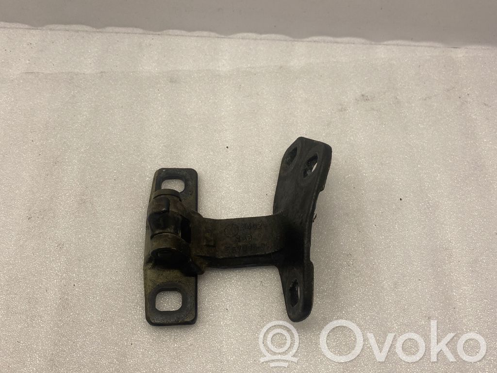 BMW X5 E53 Tailgate hinge 