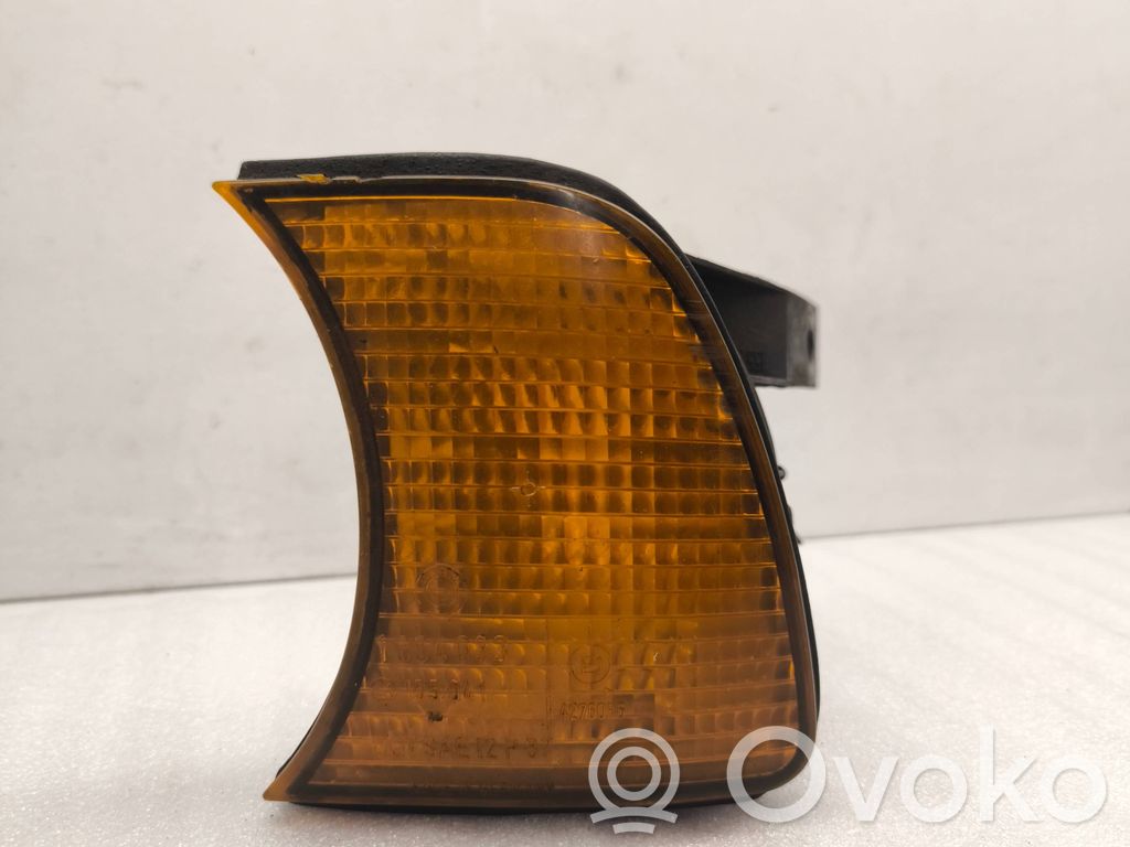 Front indicator light   1384033,42760R6,155041,SAE12F87