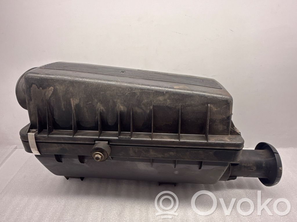 BMW 7 E32 Air filter box 