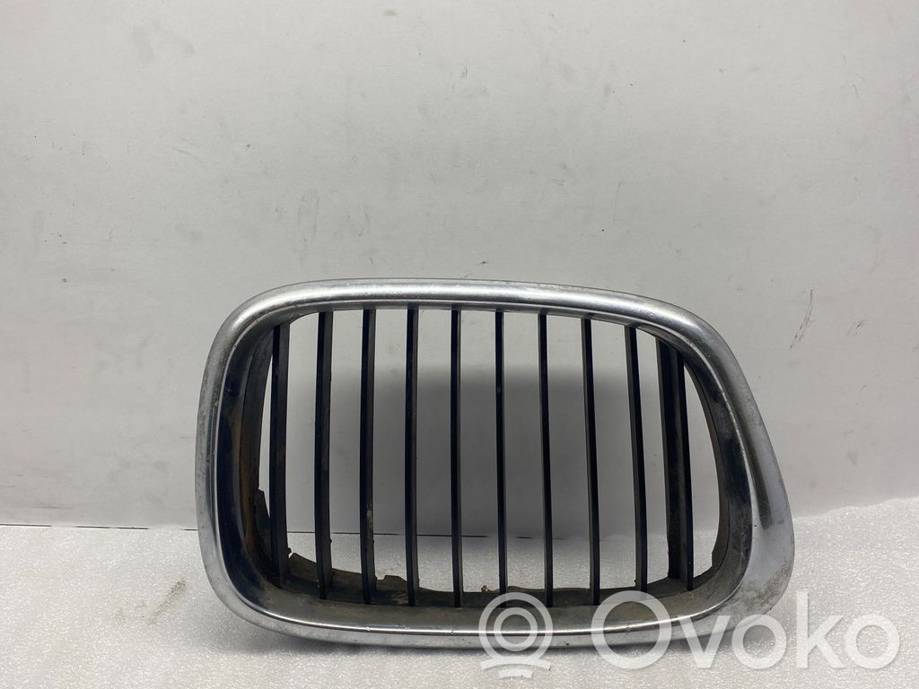 BMW 5 E39 Front grill 