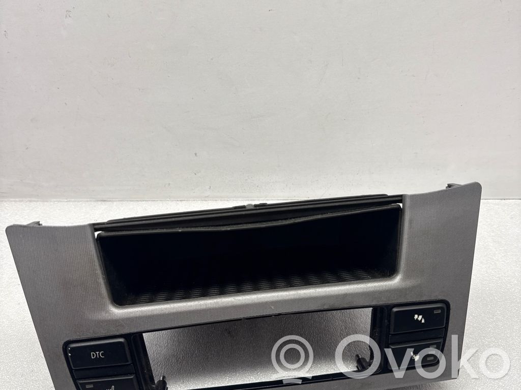 BMW 5 E60 E61 Daiktadėžė centrinės konsolės 