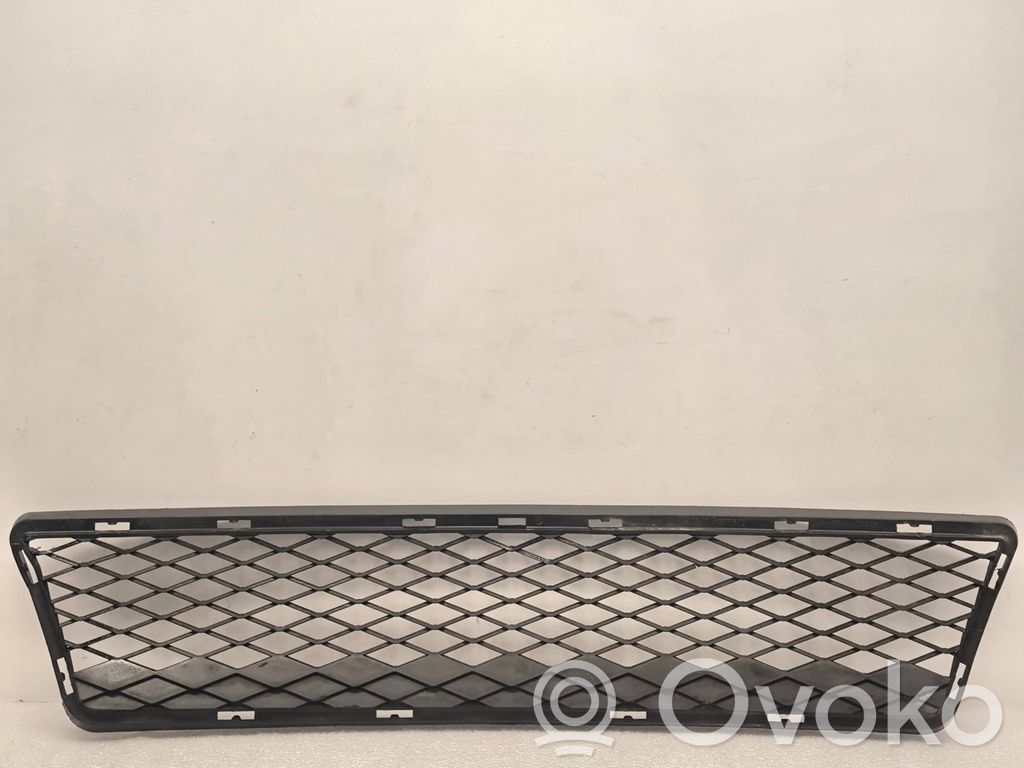 Front bumper lower grill   7154714