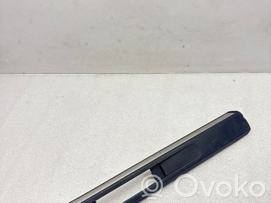 BMW 7 E38 Apdaila sparno (moldingas) 