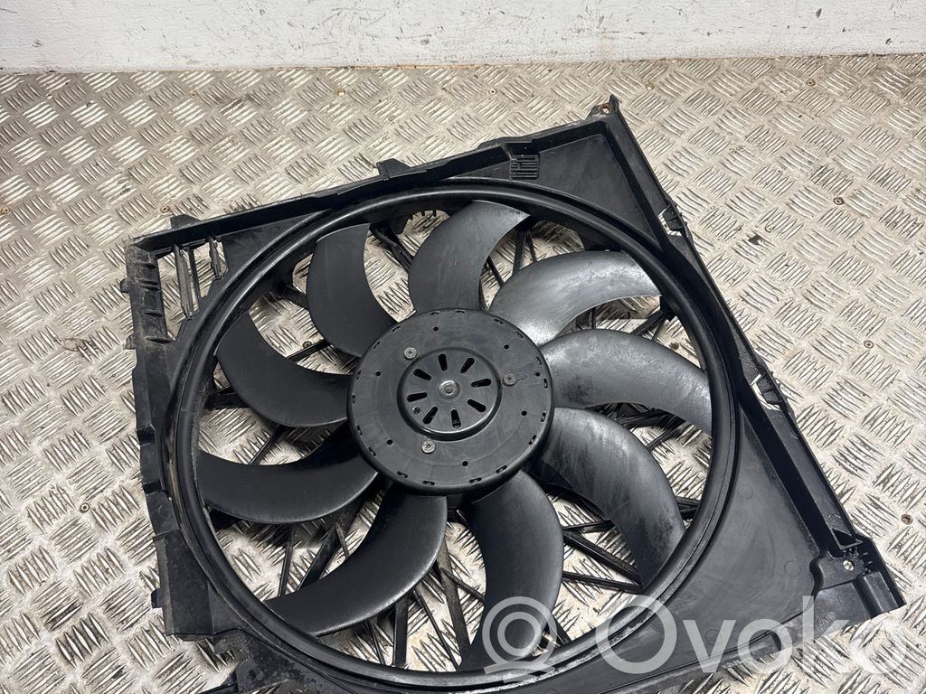BMW X3 E83 Oro kondicionieriaus ventiliatorius (aušinimo) 