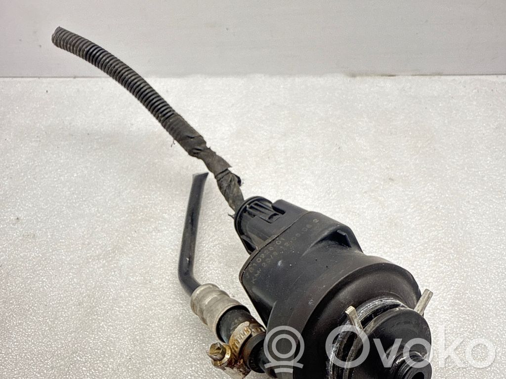 BMW 5 E60 E61 Fuel filter heater 