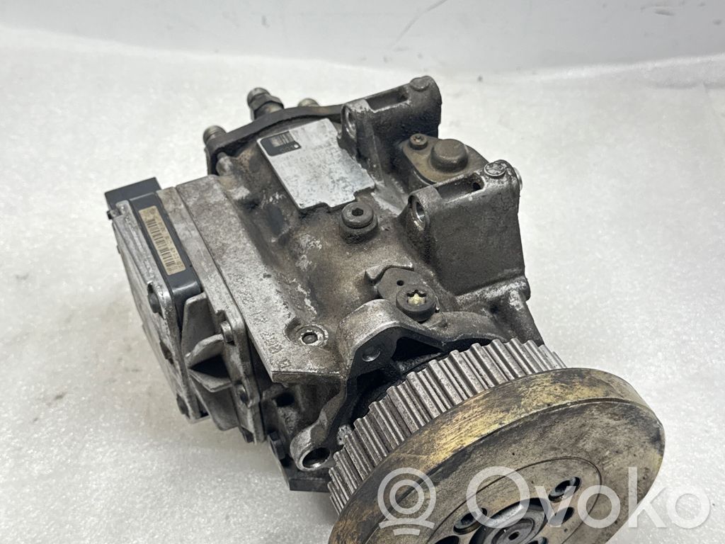 Audi A4 S4 B5 8D Fuel injection high pressure pump 