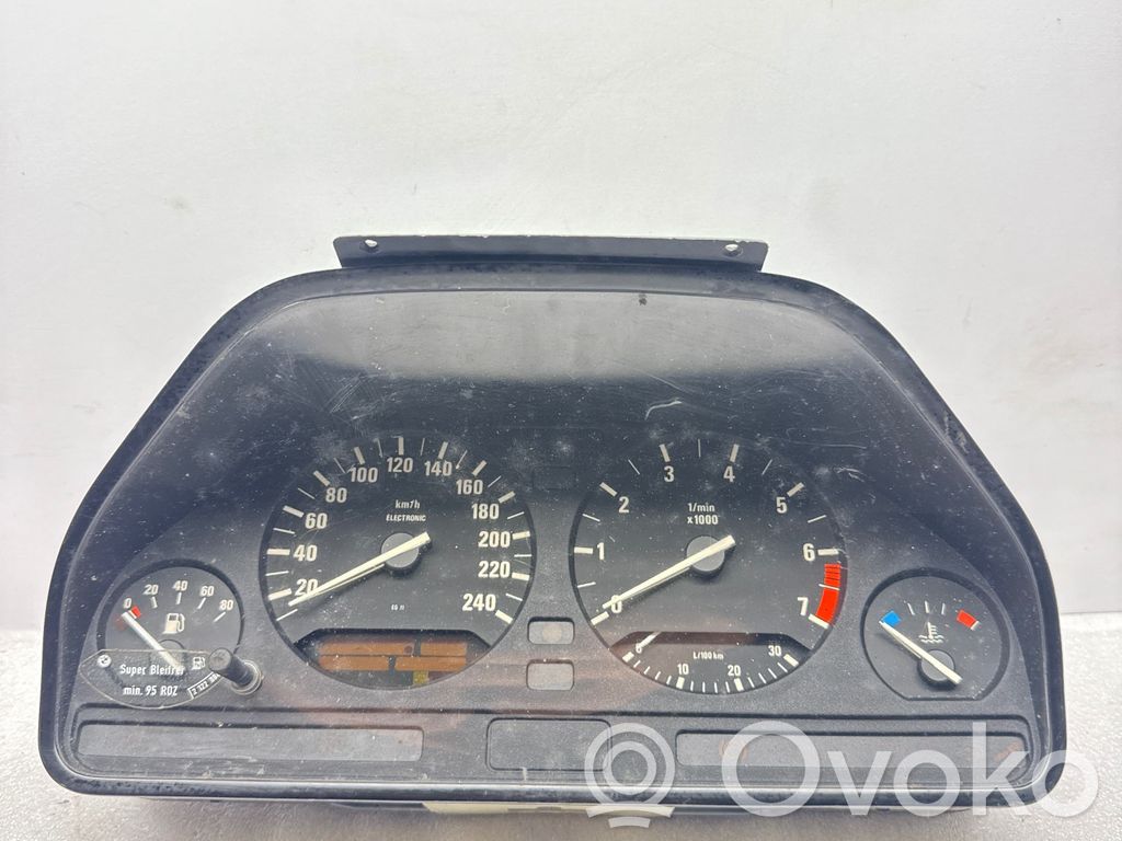 BMW 5 E34 Speedometer (instrument cluster) 