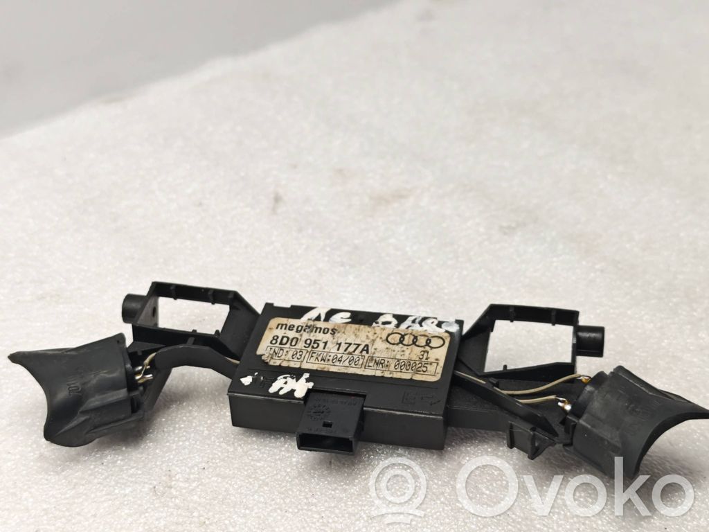 Audi A4 S4 B5 8D Alarm control unit/module 