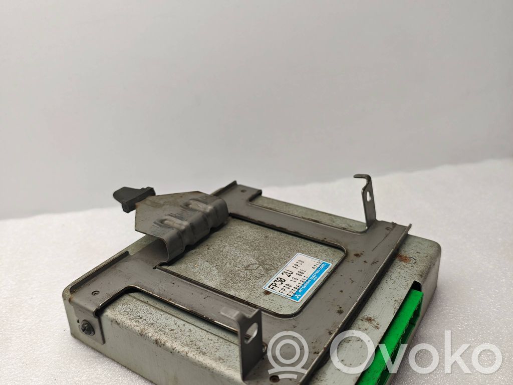 Engine control unit/module   E2T86181T,FP302UU,FP3018881