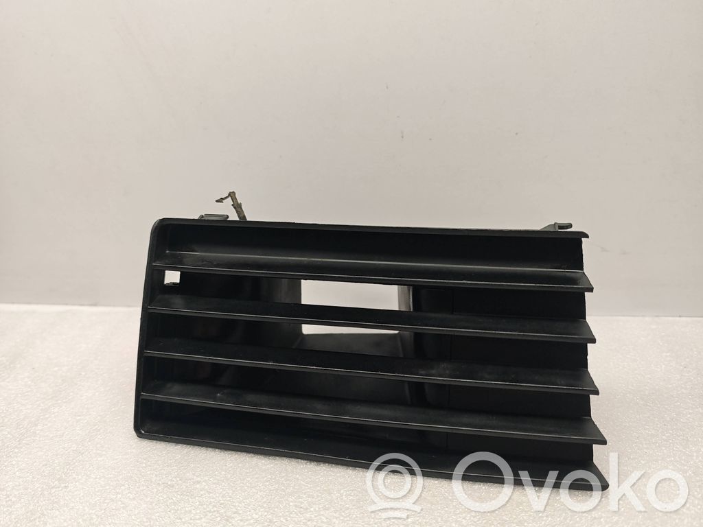 BMW 7 E32 Borde del parachoques delantero 