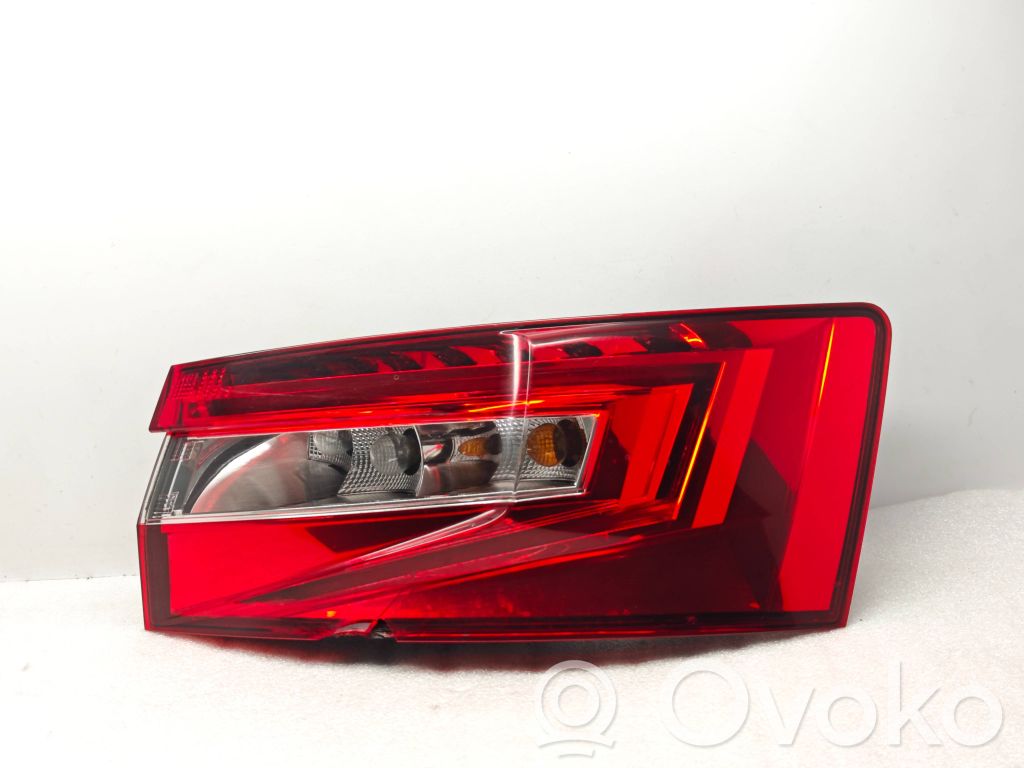 Lampa tylna   3V5945208A,SK481BAS,E11042022