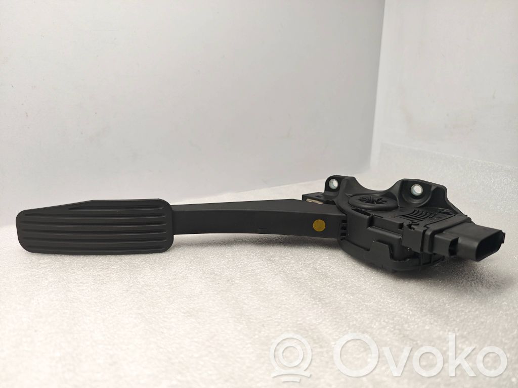 Volvo XC70 Pedał gazu / przyspieszenia 