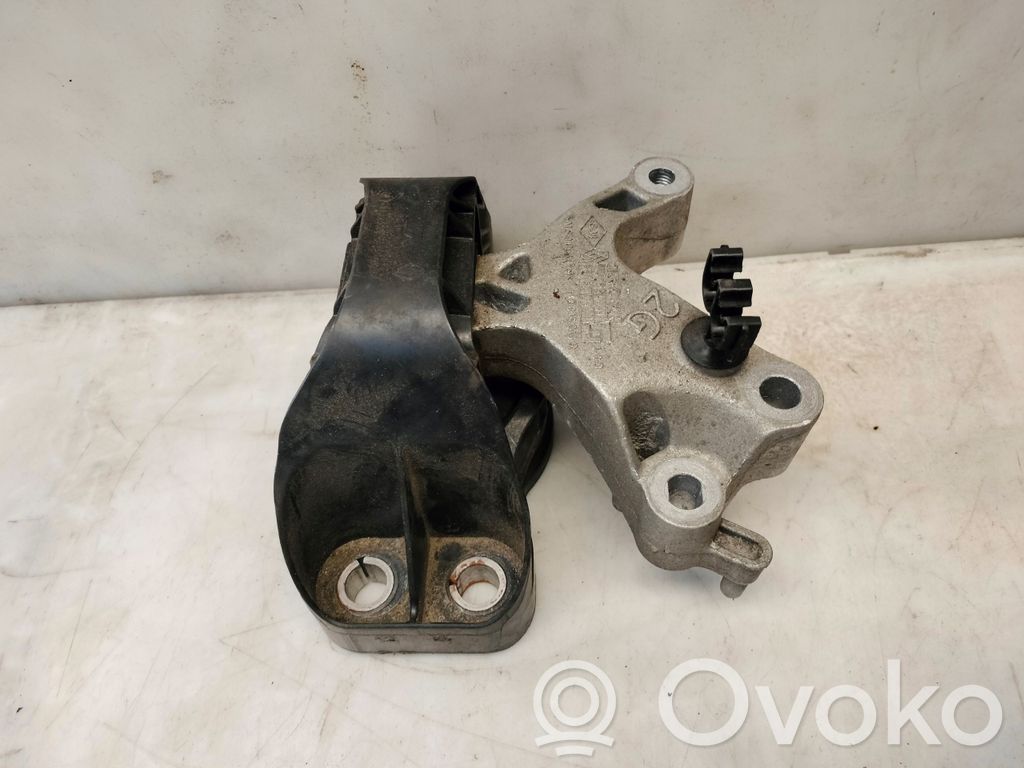 Renault Megane IV Engine mount bracket 