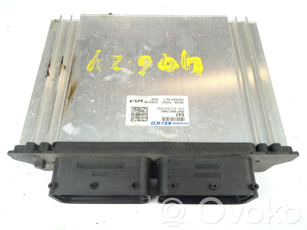 KIA Stonic Engine control unit/module 