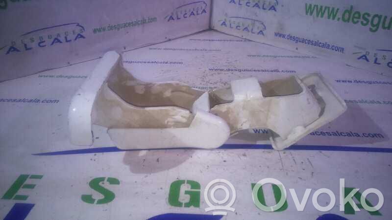 Engine bonnet/hood hinges