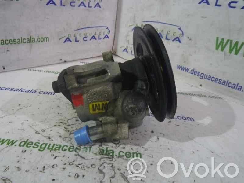 Opel Corsa B Ohjaustehostimen pumppu 
