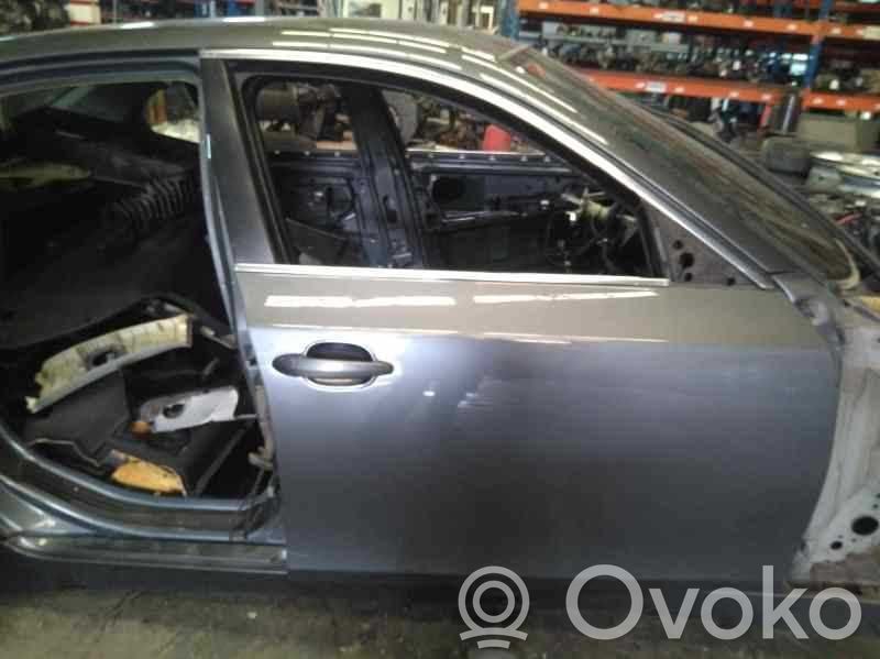BMW 5 E60 E61 Puerta delantera 