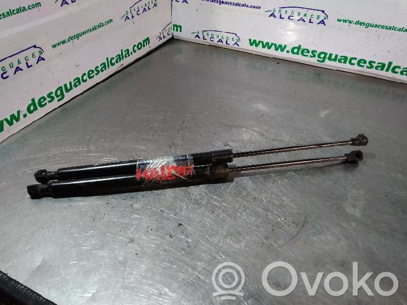 Peugeot 308 Tailgate/trunk strut/damper 