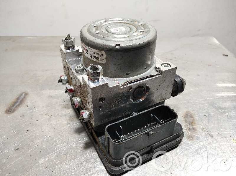 Unidad de control/módulo del ABS   4670A772