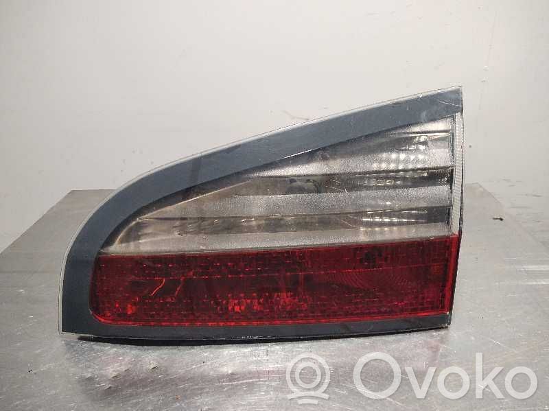 Luz trasera/de freno   6M2113A602CF