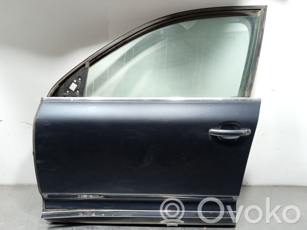 Volkswagen Touareg I Дверь 